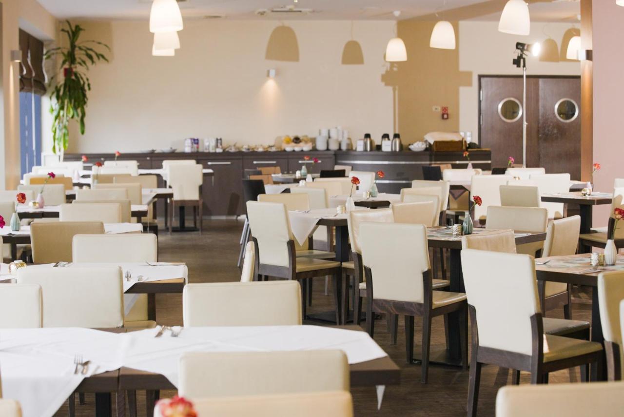 Baltic Plaza Hotel Medi Spa Kolobrzeg Bagian luar foto
